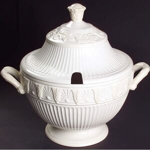 Lenox Butler's Pantry Earthenware Tureen w/ Lid and Underplate